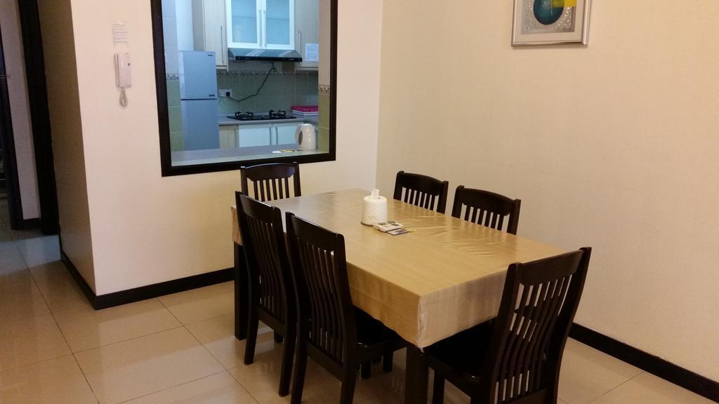 Marina Court Kota Kinabalu- Bigger Group Stay Together- 6 Bedroom Apartments Kamer foto
