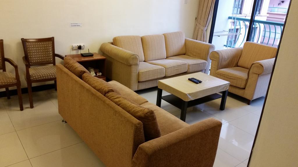 Marina Court Kota Kinabalu- Bigger Group Stay Together- 6 Bedroom Apartments Kamer foto