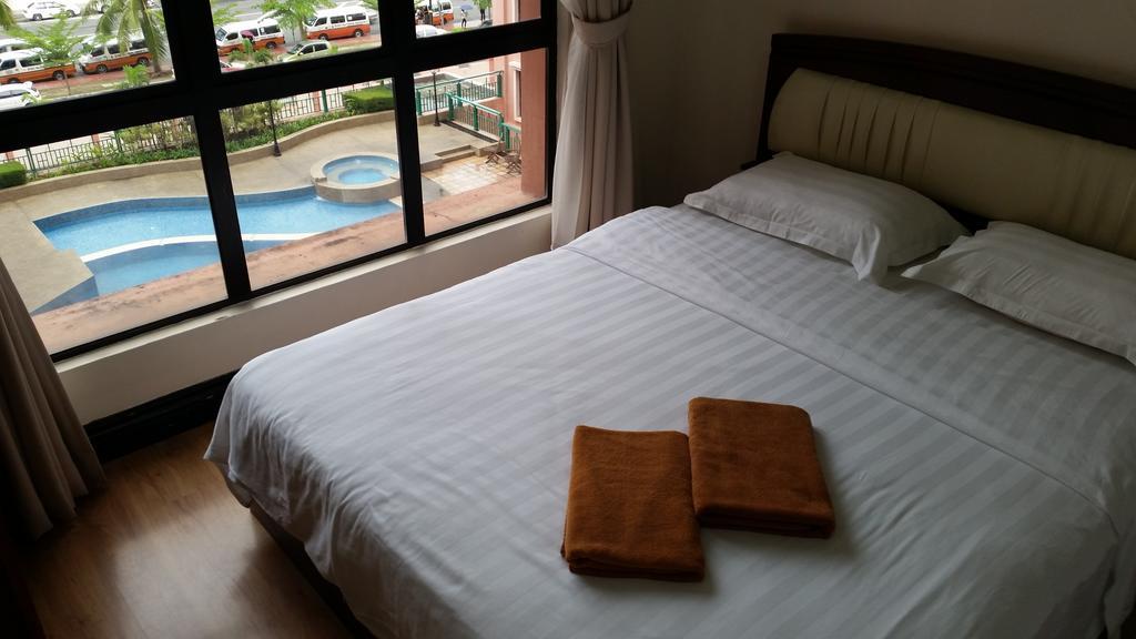 Marina Court Kota Kinabalu- Bigger Group Stay Together- 6 Bedroom Apartments Kamer foto