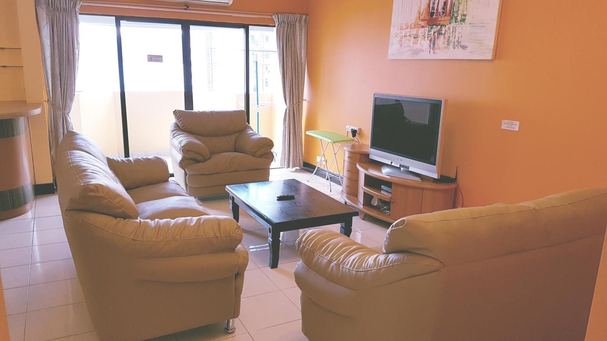 Marina Court Kota Kinabalu- Bigger Group Stay Together- 6 Bedroom Apartments Buitenkant foto