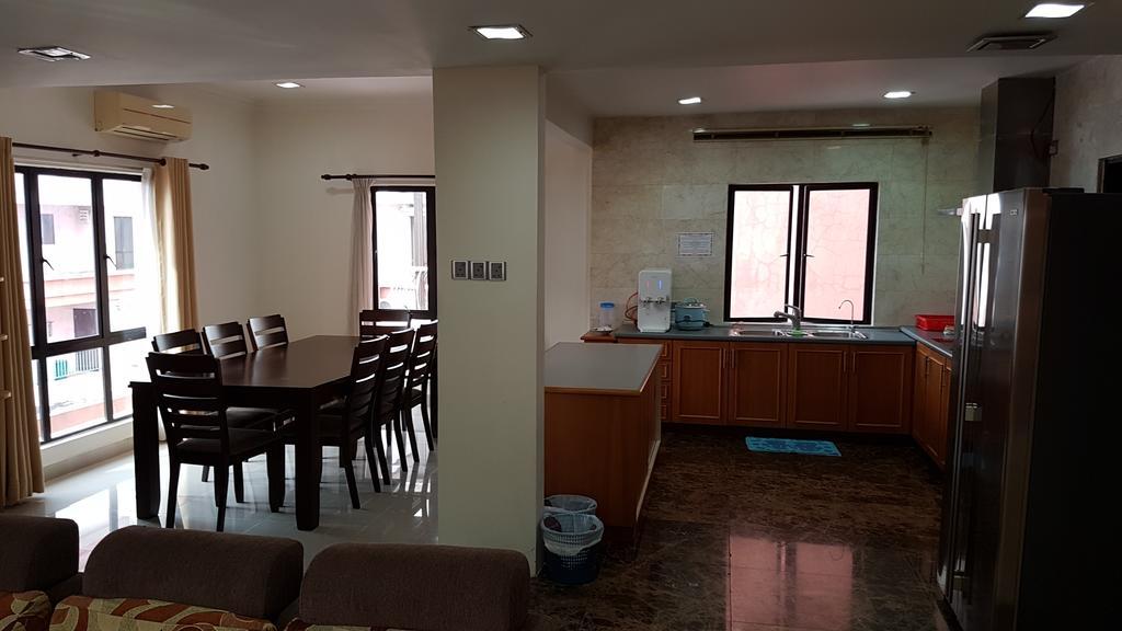 Marina Court Kota Kinabalu- Bigger Group Stay Together- 6 Bedroom Apartments Buitenkant foto